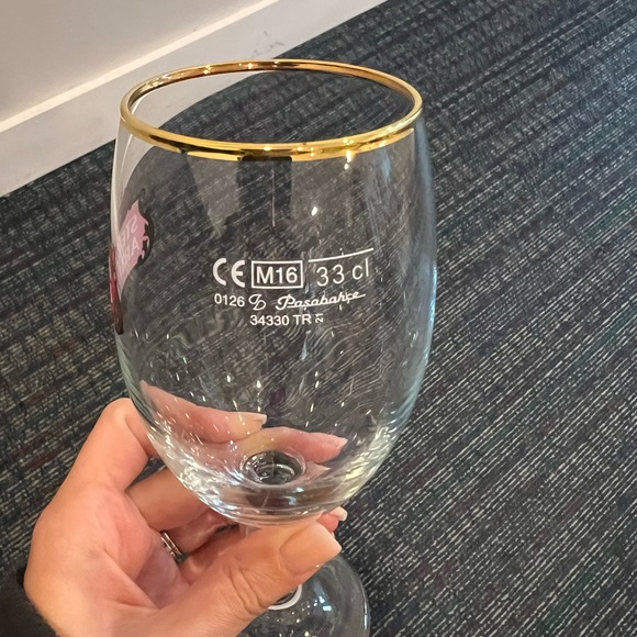 Stella Artois 12 oz glass - LAST CHANCE!! - Picture 3 of 3